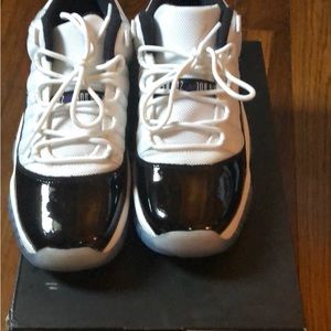 Air Jordan size 6